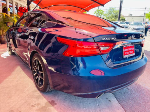 2017 Nissan Maxima