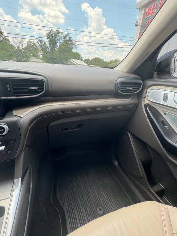 2020 Ford Explorer Platinum