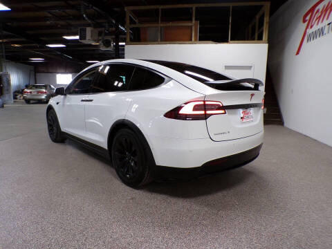 2016 Tesla Model X 90D