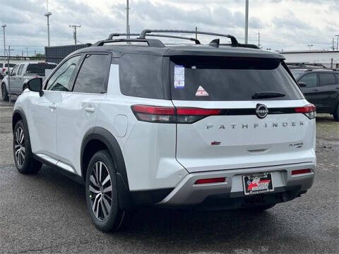 2025 Nissan Pathfinder Platinum