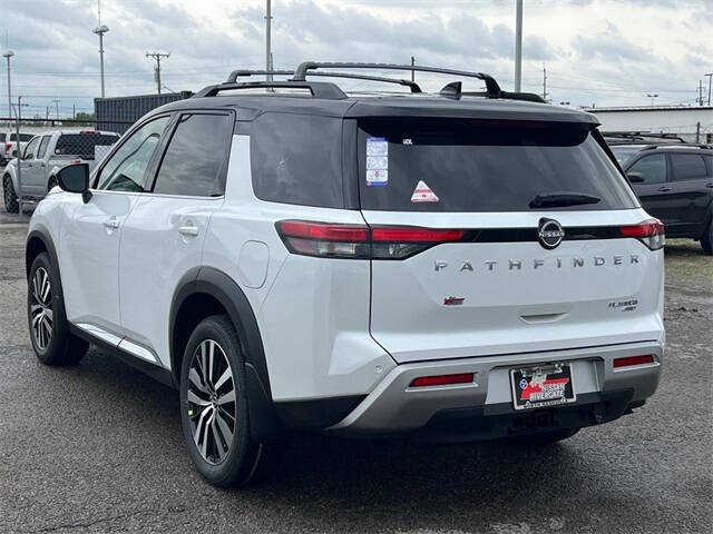 2025 Nissan Pathfinder Platinum