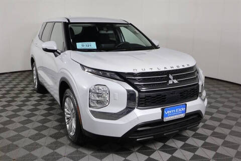 2024 Mitsubishi Outlander ES