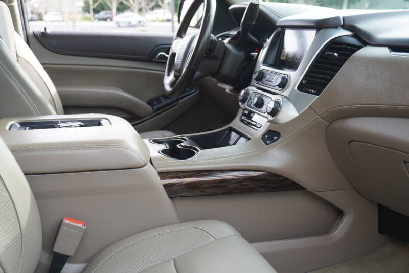 2017 GMC Yukon SLT