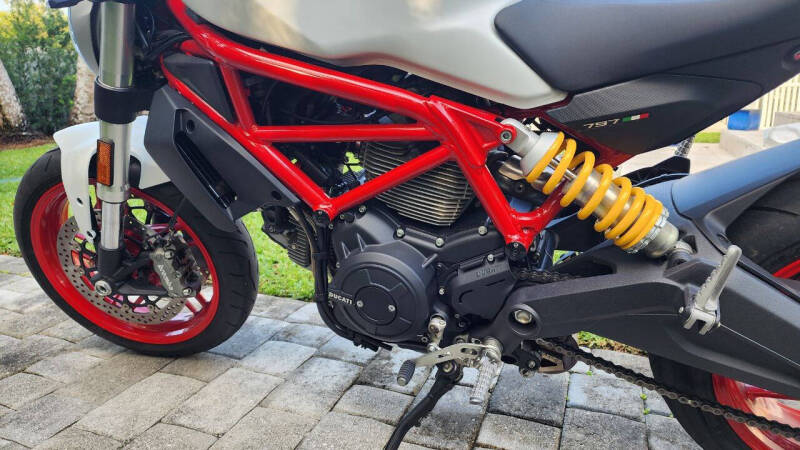 2017 Ducati Monster