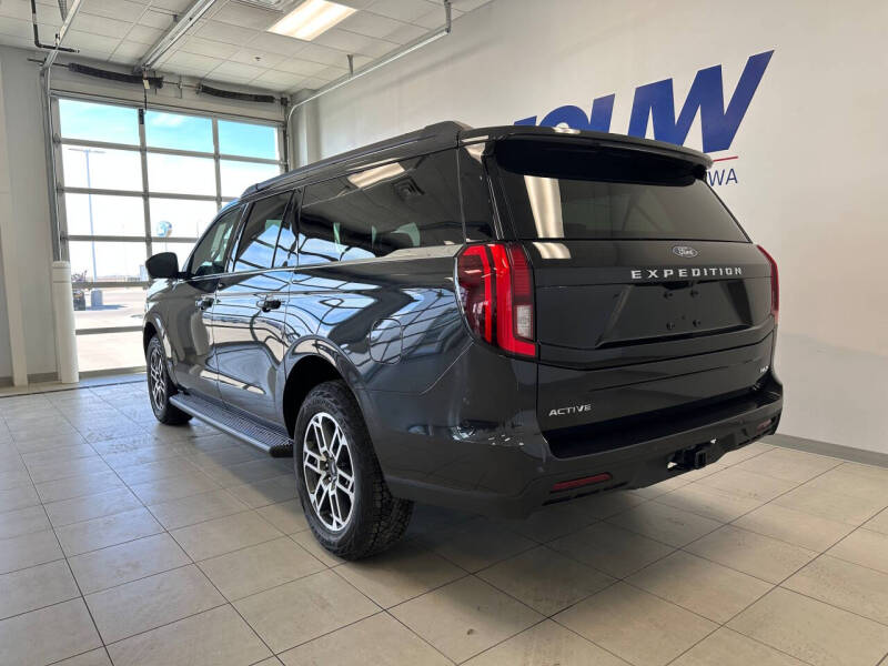 2026 Ford Expedition MAX Active