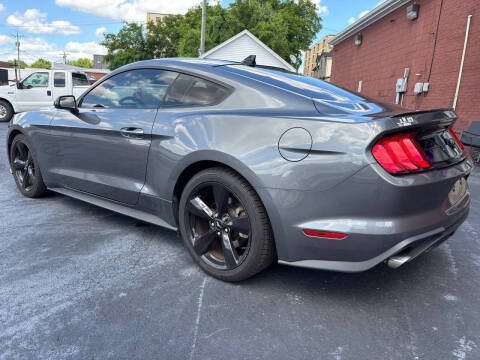 2022 Ford Mustang EcoBoost Premium