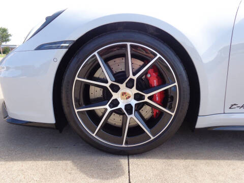 2025 Porsche 911 Carrera
