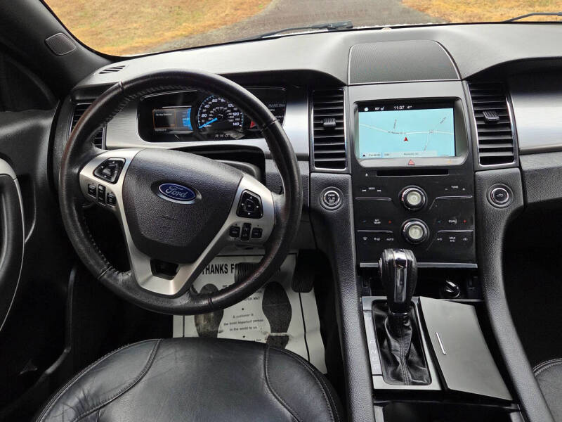 2016 Ford Taurus SEL