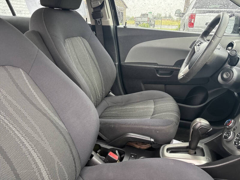 2013 Chevrolet Sonic LT Auto