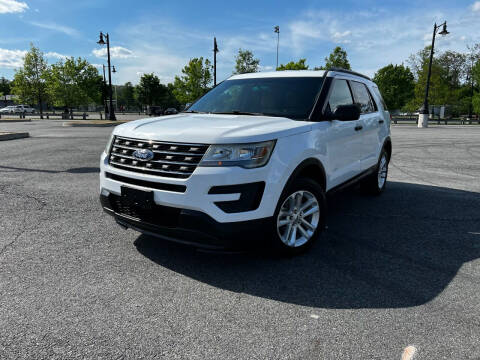 2016 Ford Explorer for sale at CLIFTON COLFAX AUTO MALL in Clifton NJ