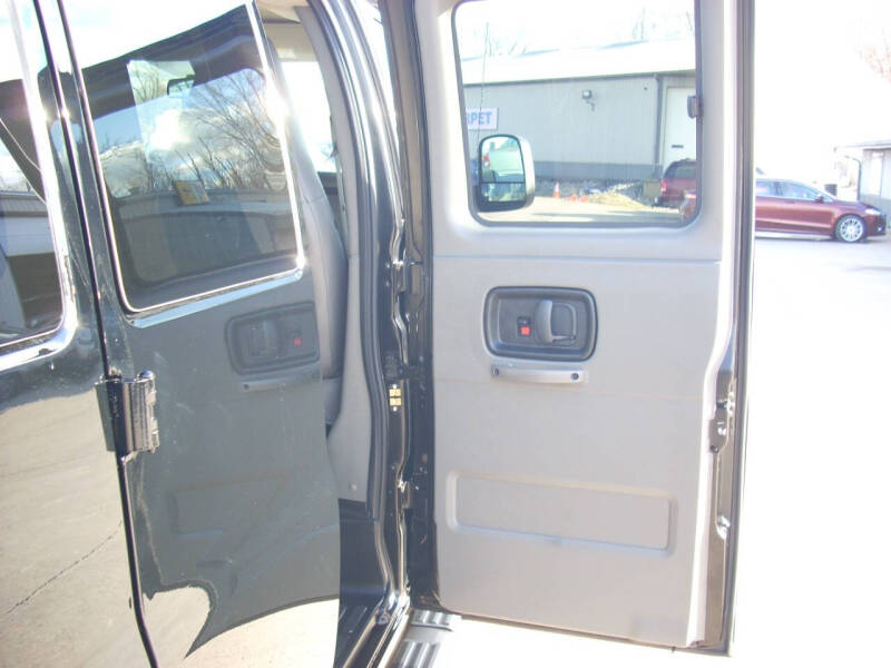 2024 Chevrolet Express LT 3500