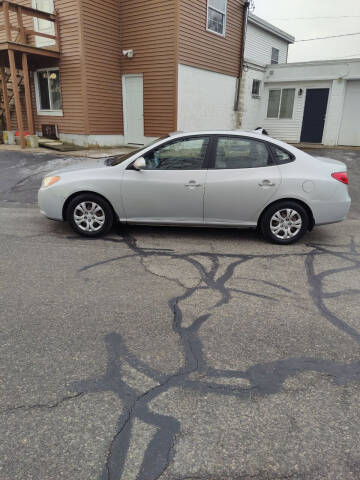 2010 Hyundai Elantra for sale at Reliable Motors in Seekonk MA