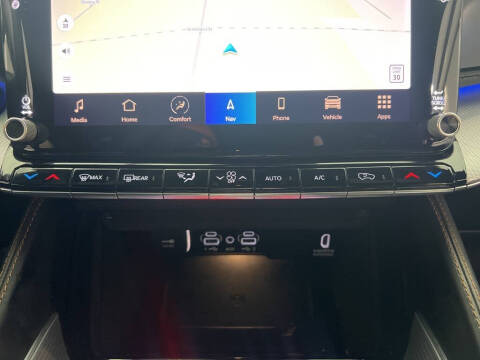 2023 Jeep Grand Wagoneer Series III