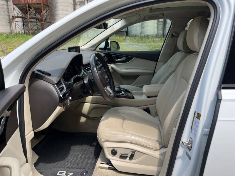 2019 Audi Q7 quattro Prestige 55 TFSI