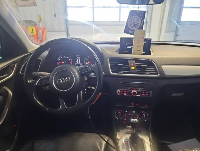 2017 Audi Q3 2.0T Premium