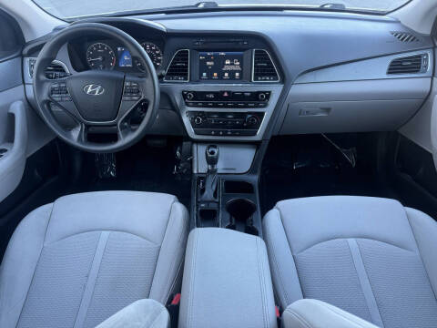 2017 Hyundai Sonata SE