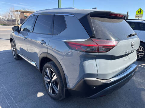2023 Nissan Rogue SL