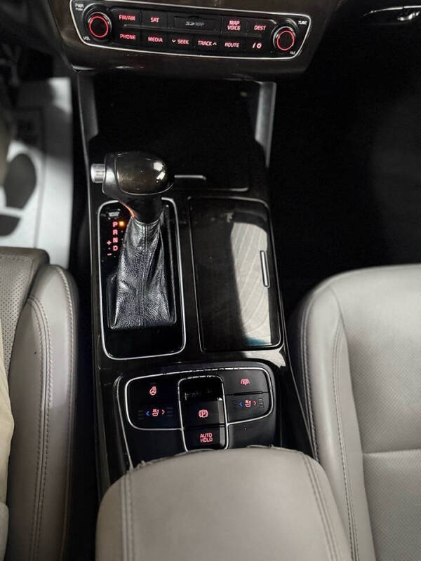 2014 Kia Cadenza Premium