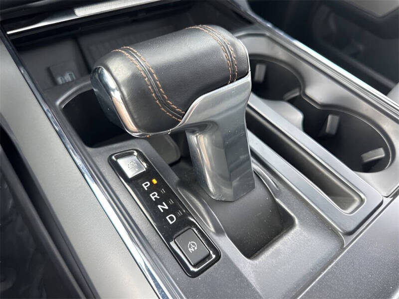 2022 Ford F-150 Lightning Lariat