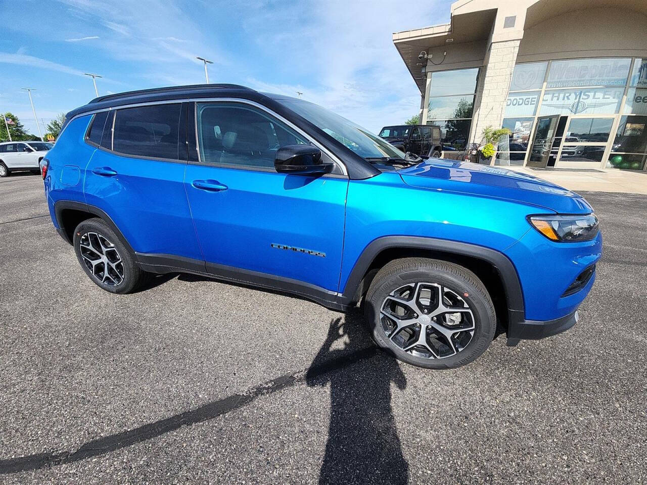 2024 Jeep Compass for sale at Victoria Auto Sales in Victoria, MN