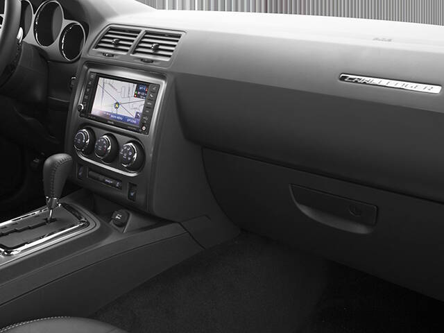 2013 Dodge Challenger 13