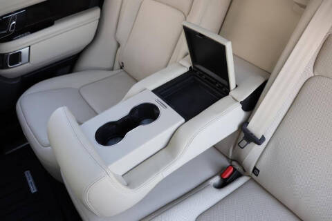 2020 Land Rover Range Rover P525 HSE