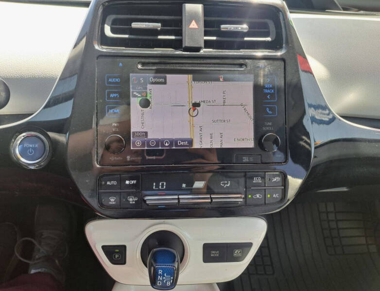 2016 Toyota Prius Three