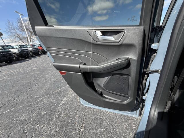 2025 Ford Escape Hybrid ST-Line