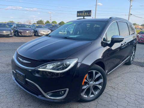 2017 Chrysler Pacifica for sale at ALNABALI AUTO MALL INC. in Machesney Park IL