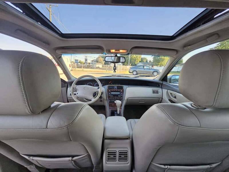 2000 Toyota Avalon XLS