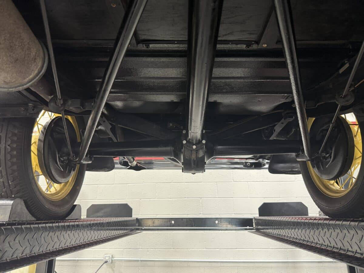 1932 Ford Model 18 63