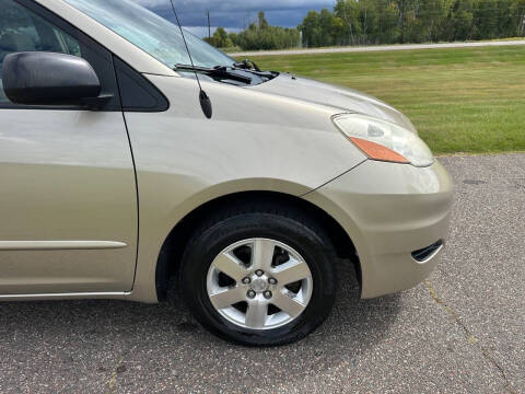 2008 Toyota Sienna LE 7-Passenger