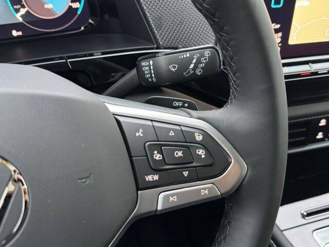 2026 Volkswagen Atlas Cross Sport SEL R-Line Black 4Motion