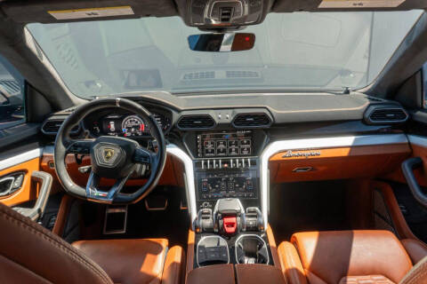 2019 Lamborghini Urus