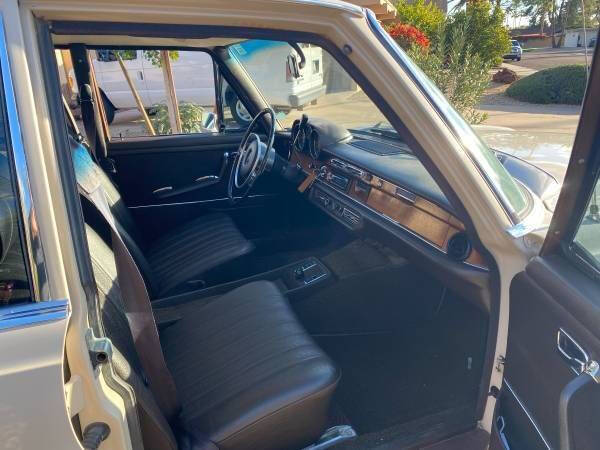 1971 Mercedes-Benz 280-Class
