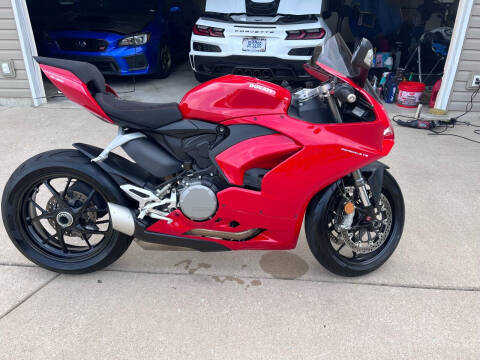 2022 Ducati PANIGALE V2 for sale at Revolution Motors LLC in Wentzville MO