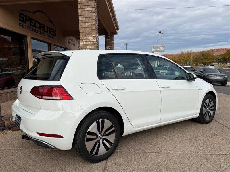 2017 Volkswagen e-Golf SE