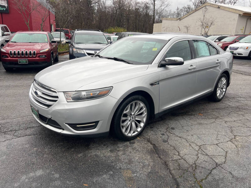 2016 Ford Taurus null photo 14