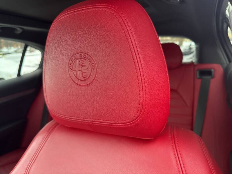 2023 Alfa Romeo Stelvio Veloce