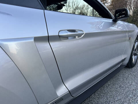 2015 Ford Mustang V6