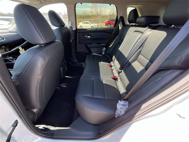 2025 Nissan Rogue SL