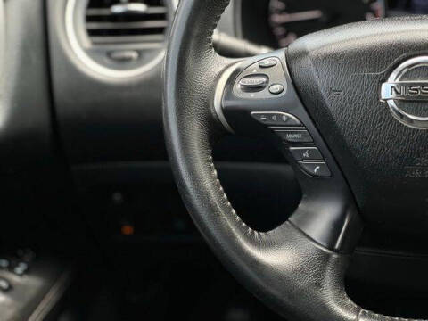 2019 Nissan Pathfinder SV