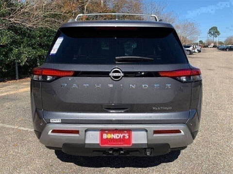 2025 Nissan Pathfinder Platinum