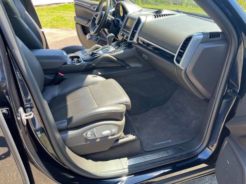 2016 Porsche Cayenne Base - Photo 10