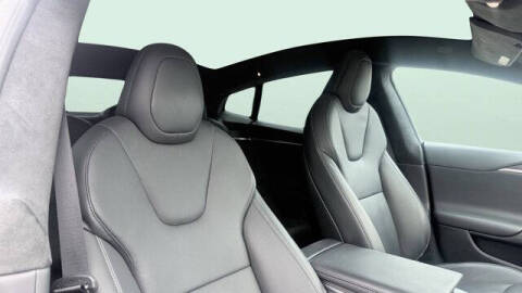 2022 Tesla Model S Plaid