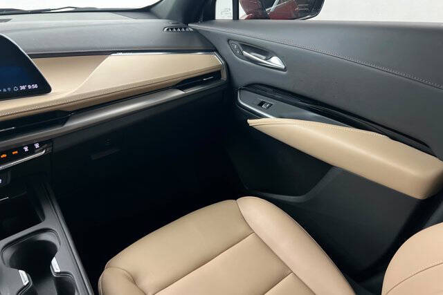 2024 Cadillac XT4 Luxury