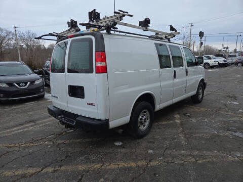 2018 GMC Savana 2500