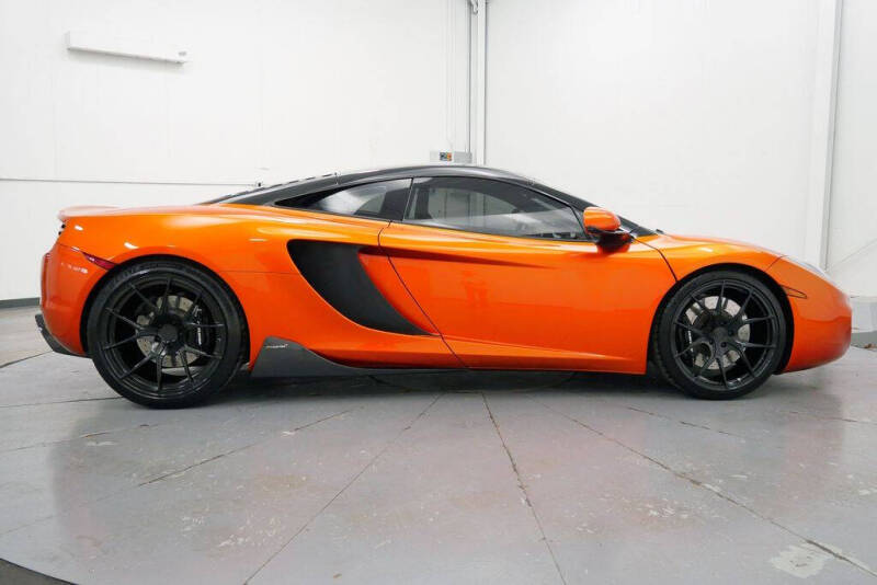 2012 McLaren MP4-12C