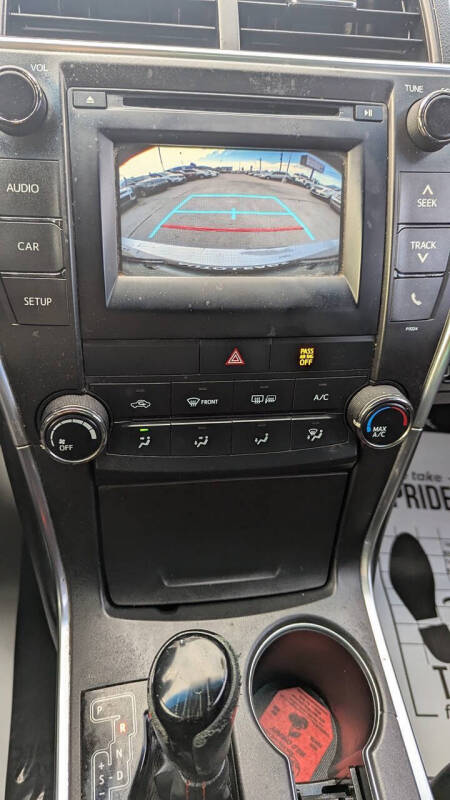 2016 Toyota Camry SE