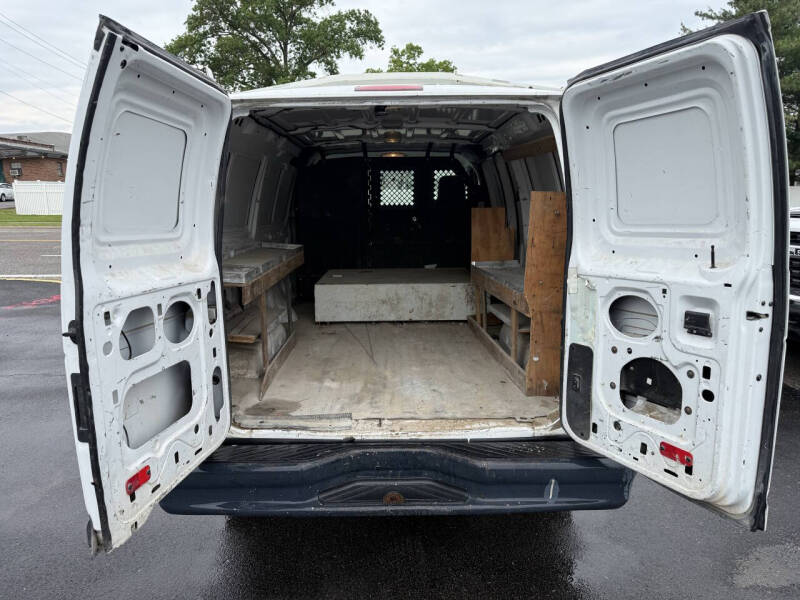 2011 Ford E-Series E-150
